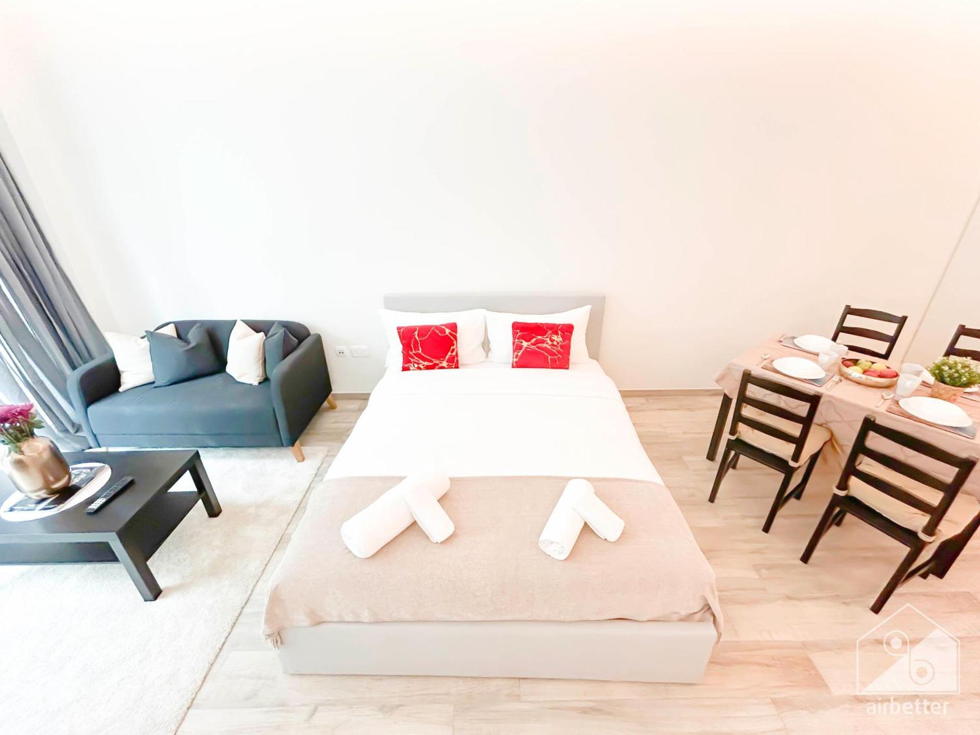 Apartment Stunning & Spacious Balcony & View *